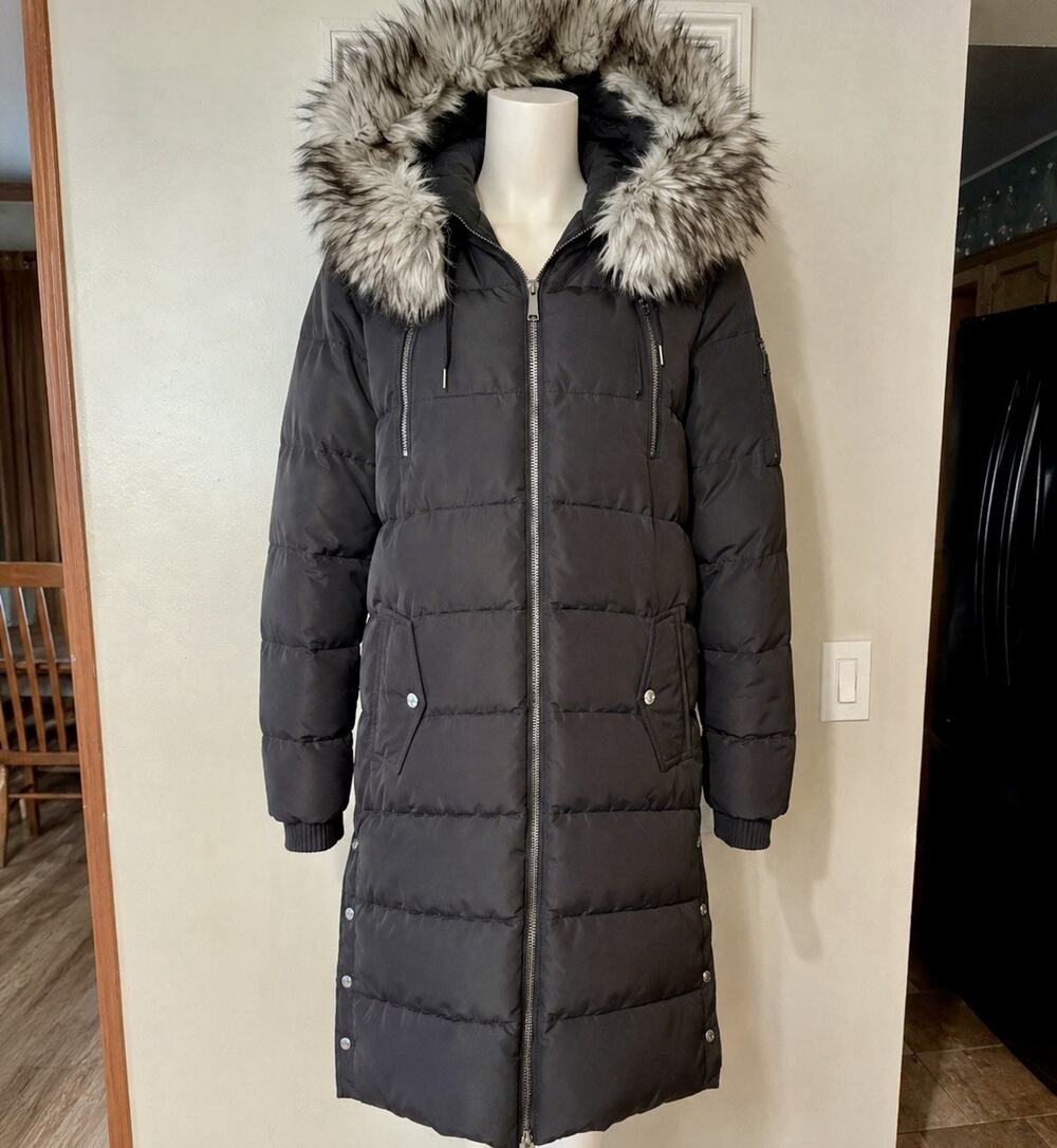 BCBG Generation Women’s M Black Long Puffer Coat Faux Fur Hood Full Zip